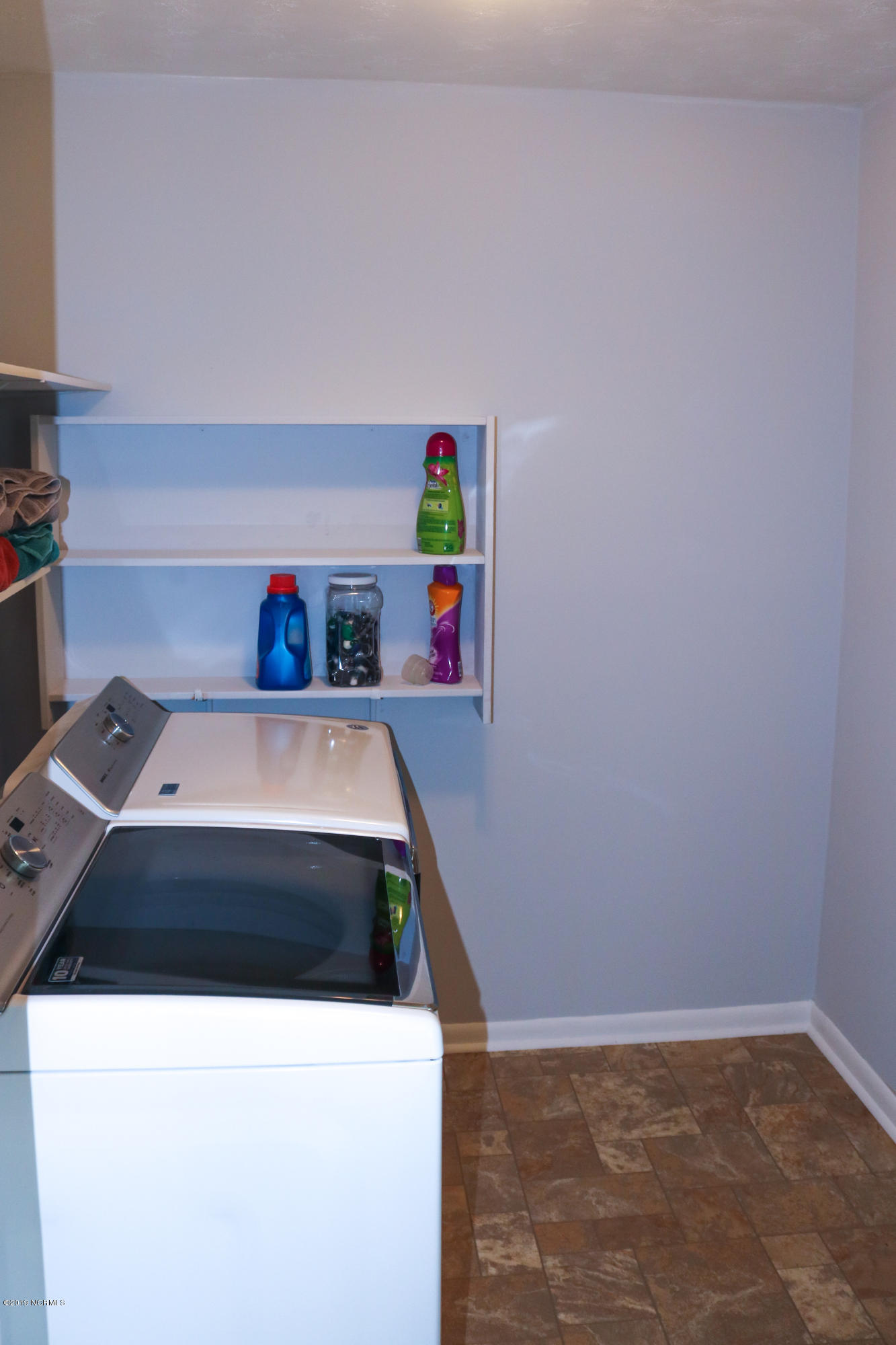 216 Sheffield Road Jacksonville, NC 28546 - Photo 6 of 19 laundry