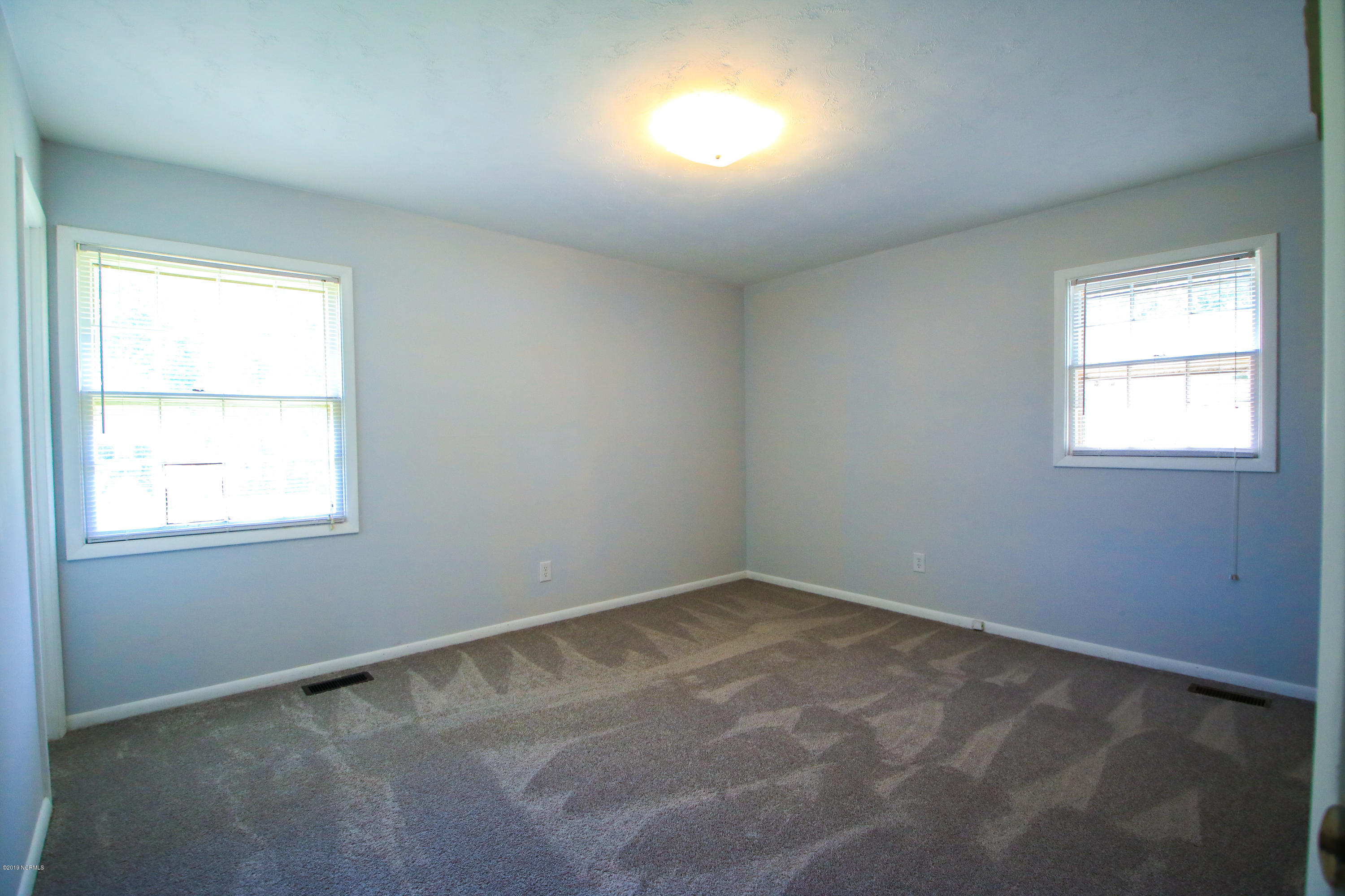 216 Sheffield Road Jacksonville, NC 28546 - Photo 8 of 19 Master