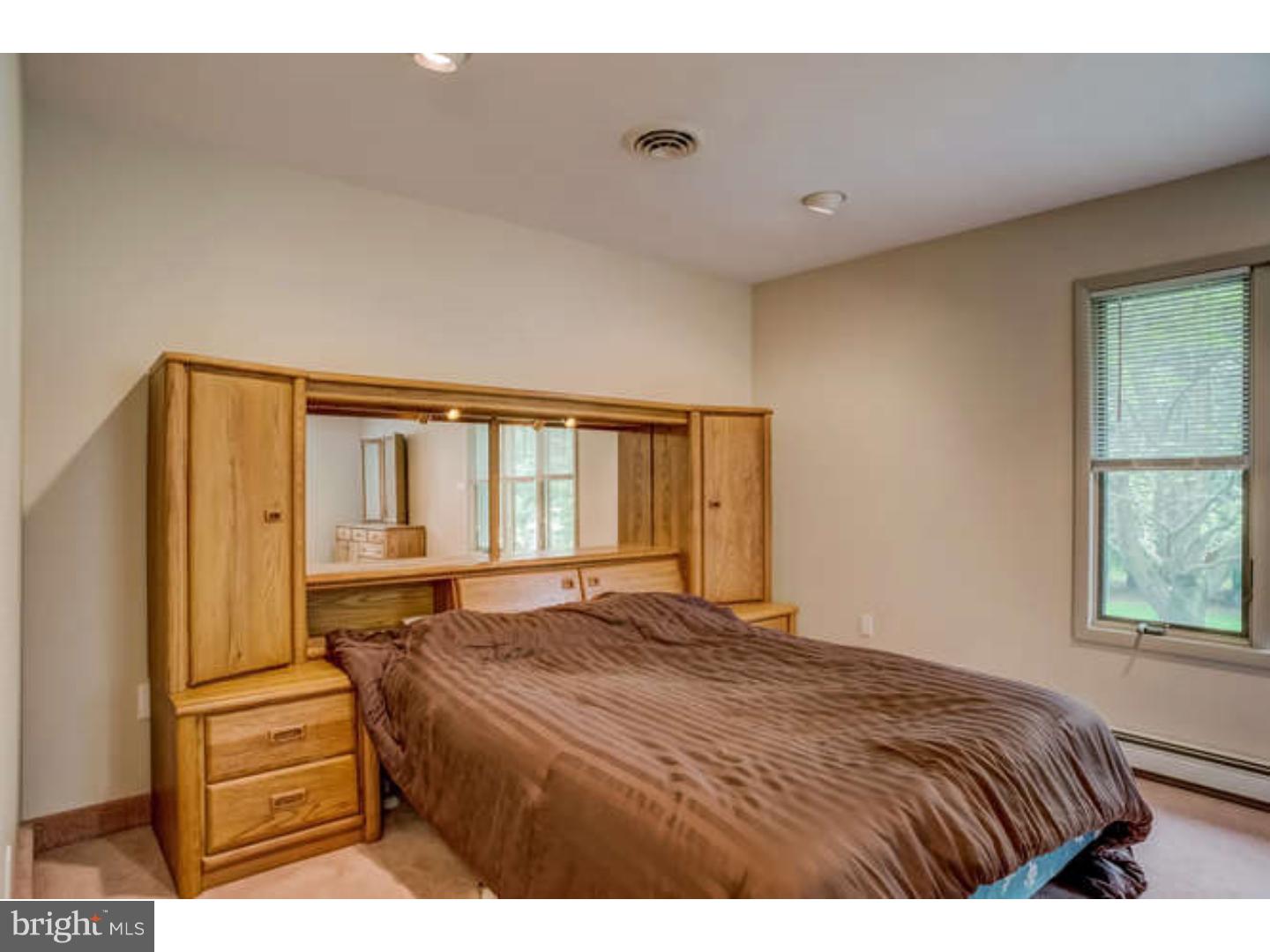 242 Rahilly Road Wrightstown, NJ 08562 - Photo 11 of 24