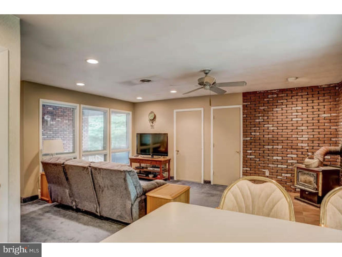 242 Rahilly Road Wrightstown, NJ 08562 - Photo 8 of 24