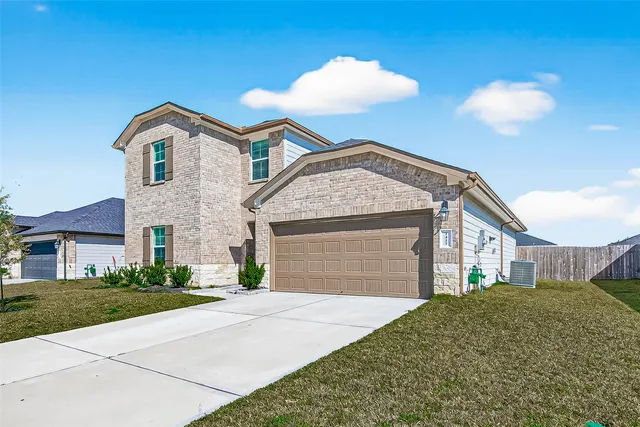 $2,400 | 7427 Audubon Russet Drive, Richmond, TX 77469