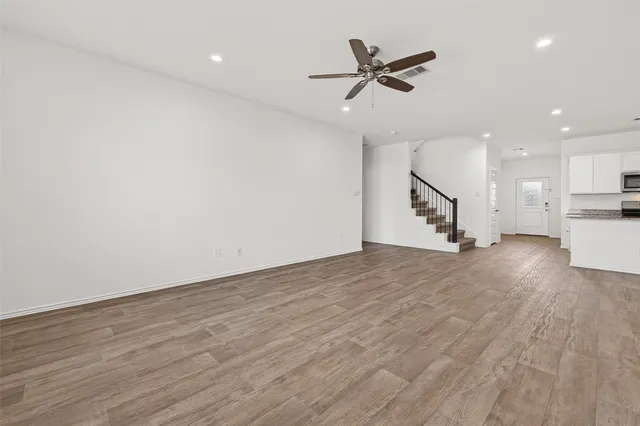 $2,400 | 7427 Audubon Russet Drive, Richmond, TX 77469