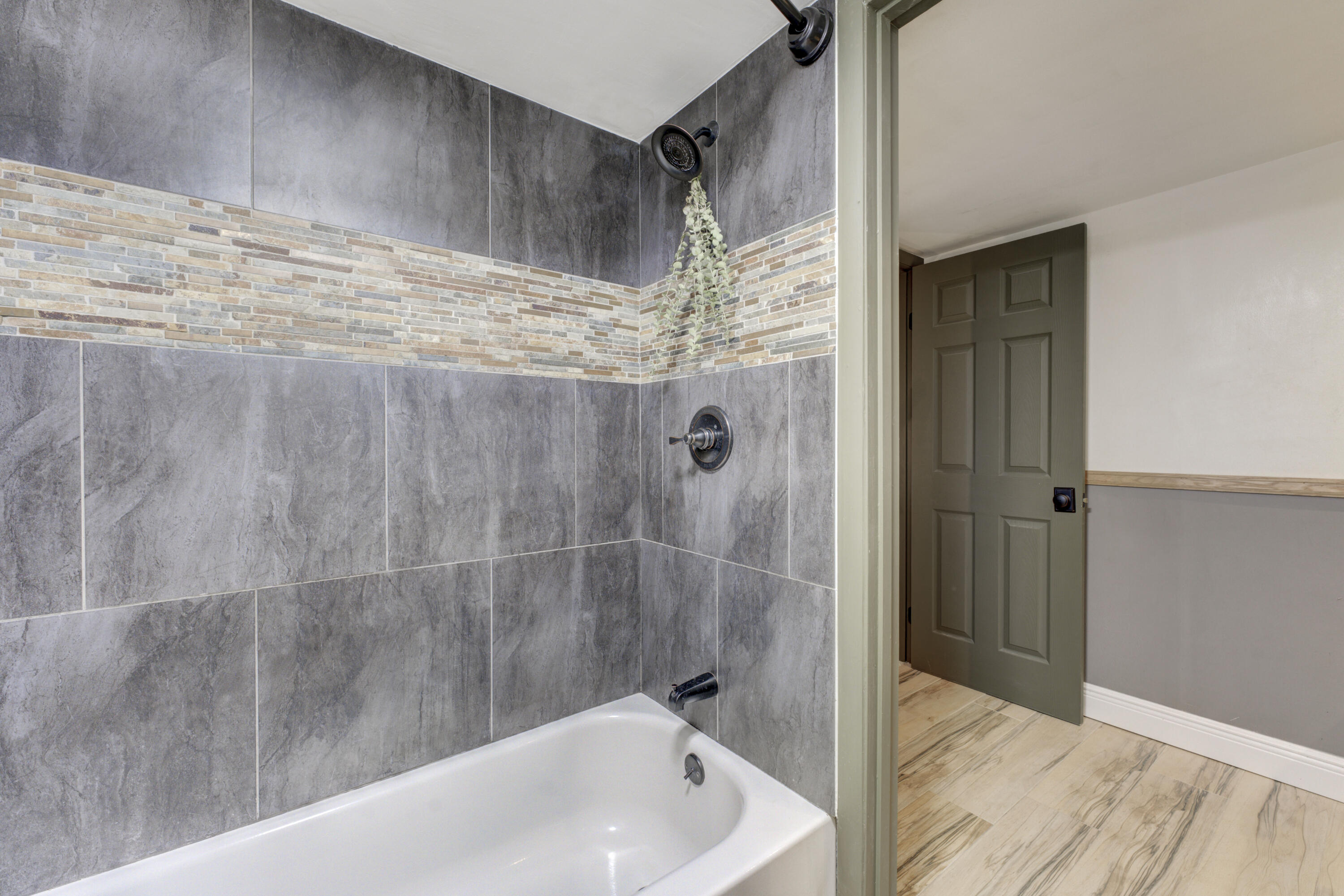 158 Woodland Road Palm Springs, FL 33461 - Photo 16 of 26 21_dsc04455_6_7_8_9