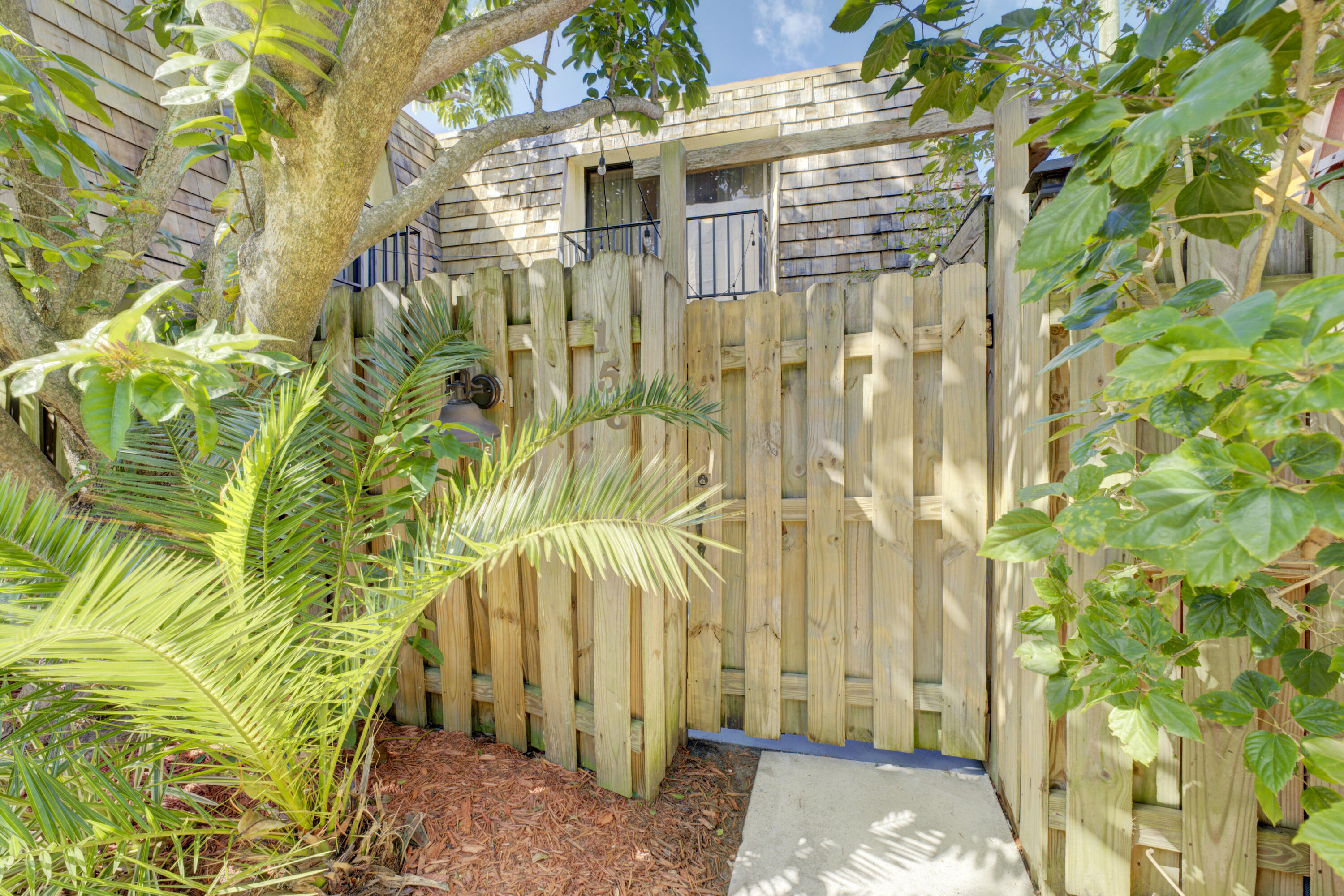 158 Woodland Road Palm Springs, FL 33461 - Photo 24 of 26 03_dsc04355_6_7_8_9