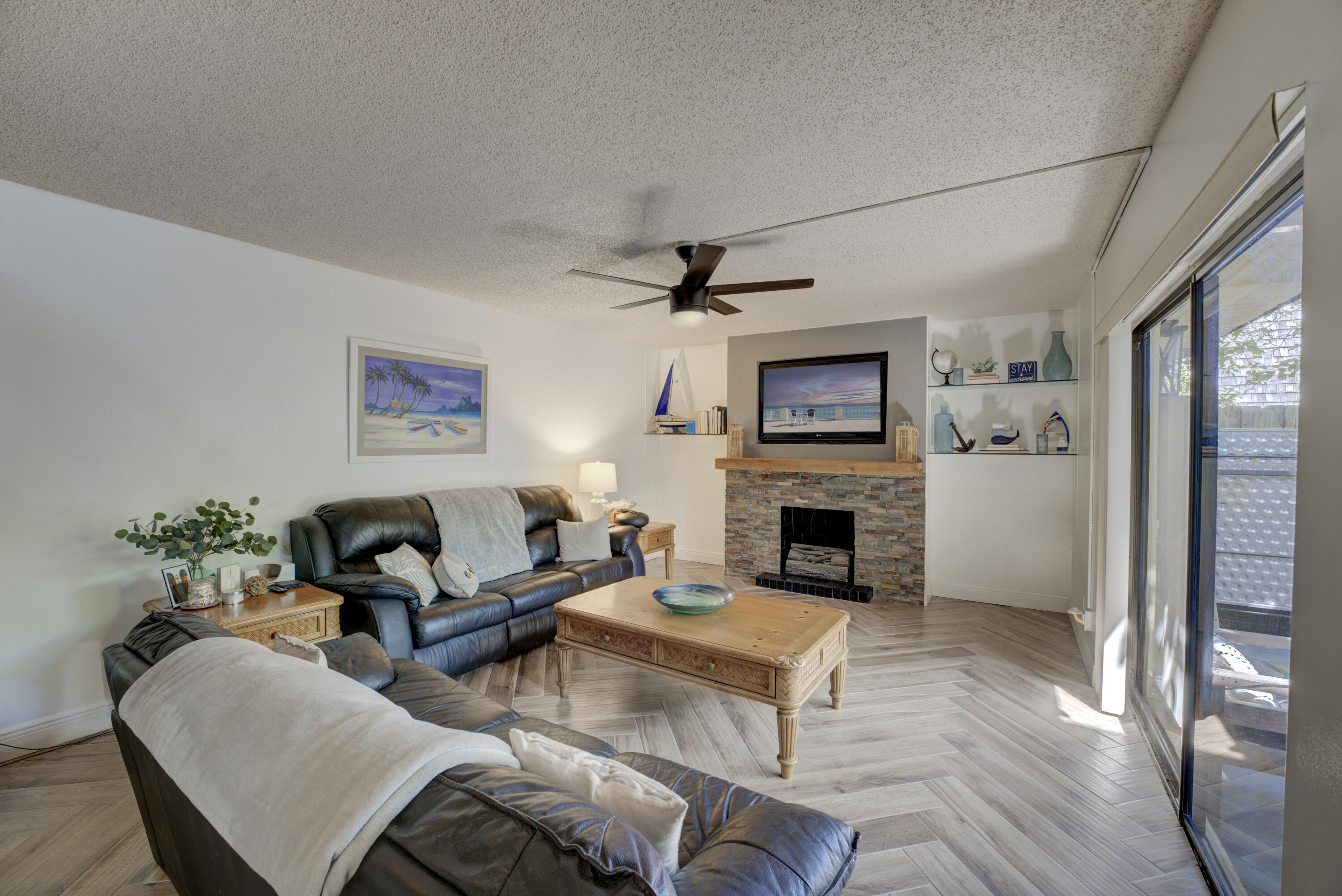 158 Woodland Road Palm Springs, FL 33461 - Photo 3 of 26 08_dsc04375_6_7_8_9 copy
