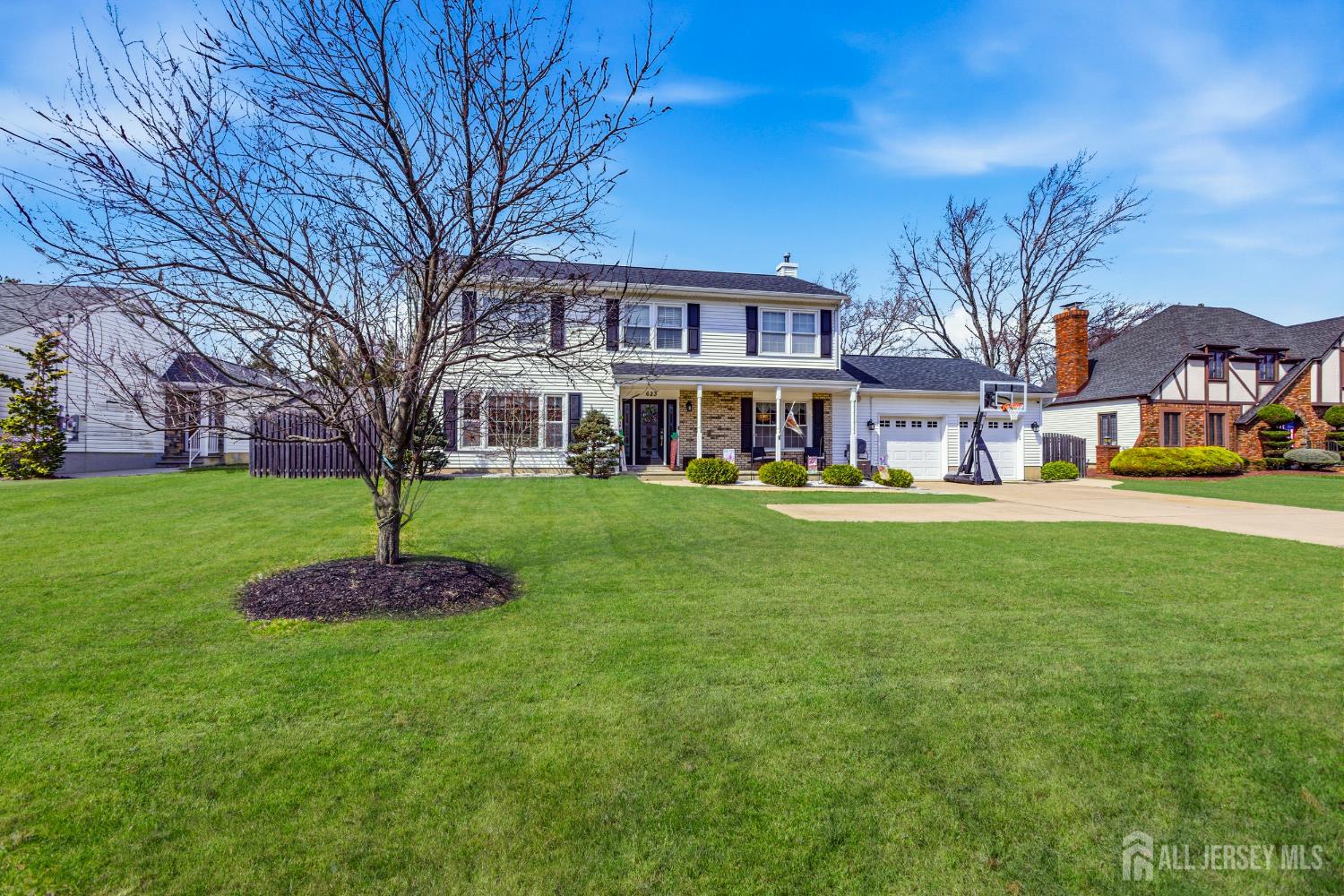 623 Lloyd Road Aberdeen, NJ 07747 - Photo 2 of 49