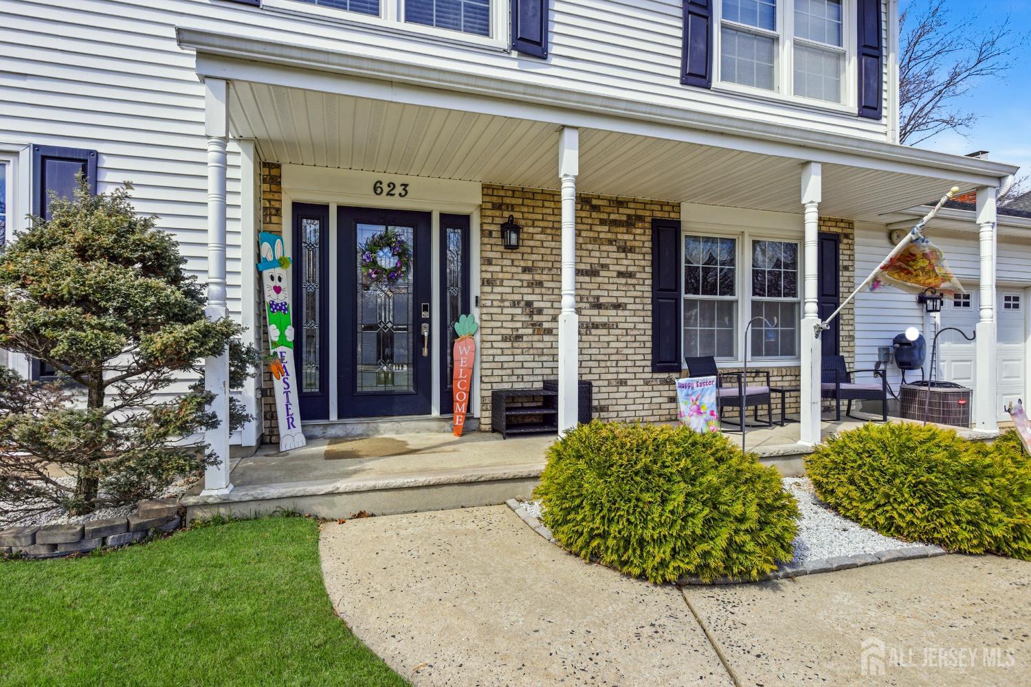 623 Lloyd Road Aberdeen, NJ 07747 - Photo 5 of 49