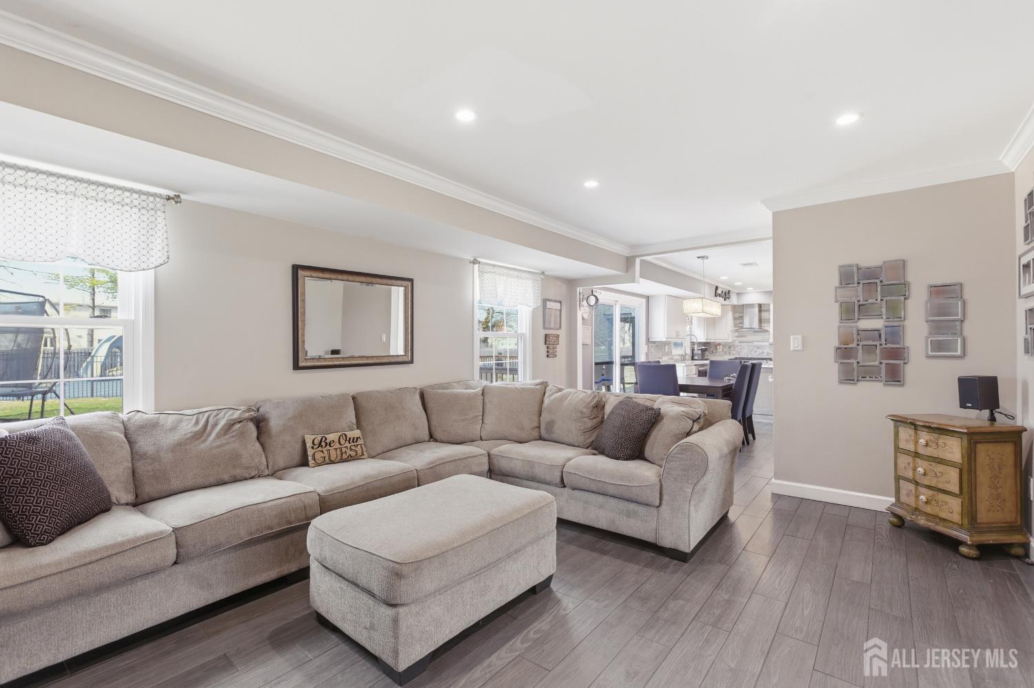 623 Lloyd Road Aberdeen, NJ 07747 - Photo 10 of 49