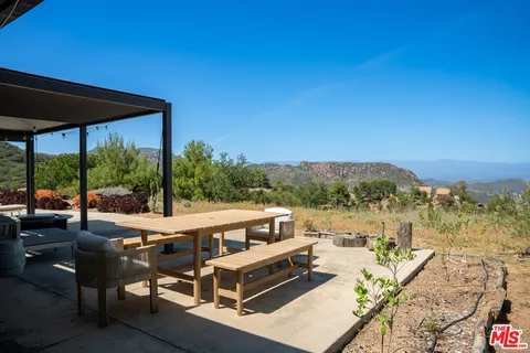 $2,499,000 | 14677 Yerba Buena Road, Malibu, CA 90265
