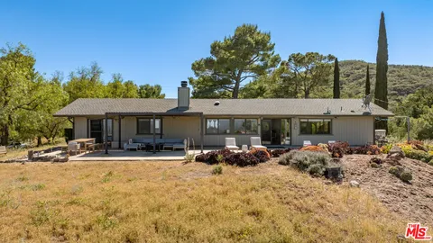 $2,499,000 | 14677 Yerba Buena Road, Malibu, CA 90265