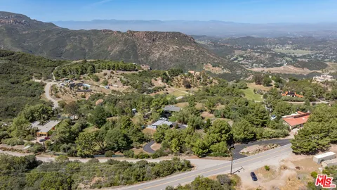 $2,499,000 | 14677 Yerba Buena Road, Malibu, CA 90265