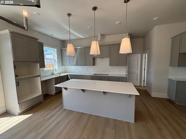 $608,990 | 18384 Southwest Weeks Way, Beaverton, OR 97003