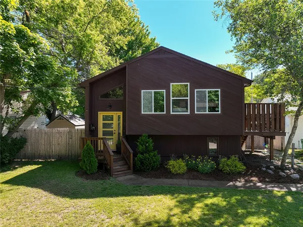 $449,000 | 38 Vanstone Avenue, Warwick, RI 02889