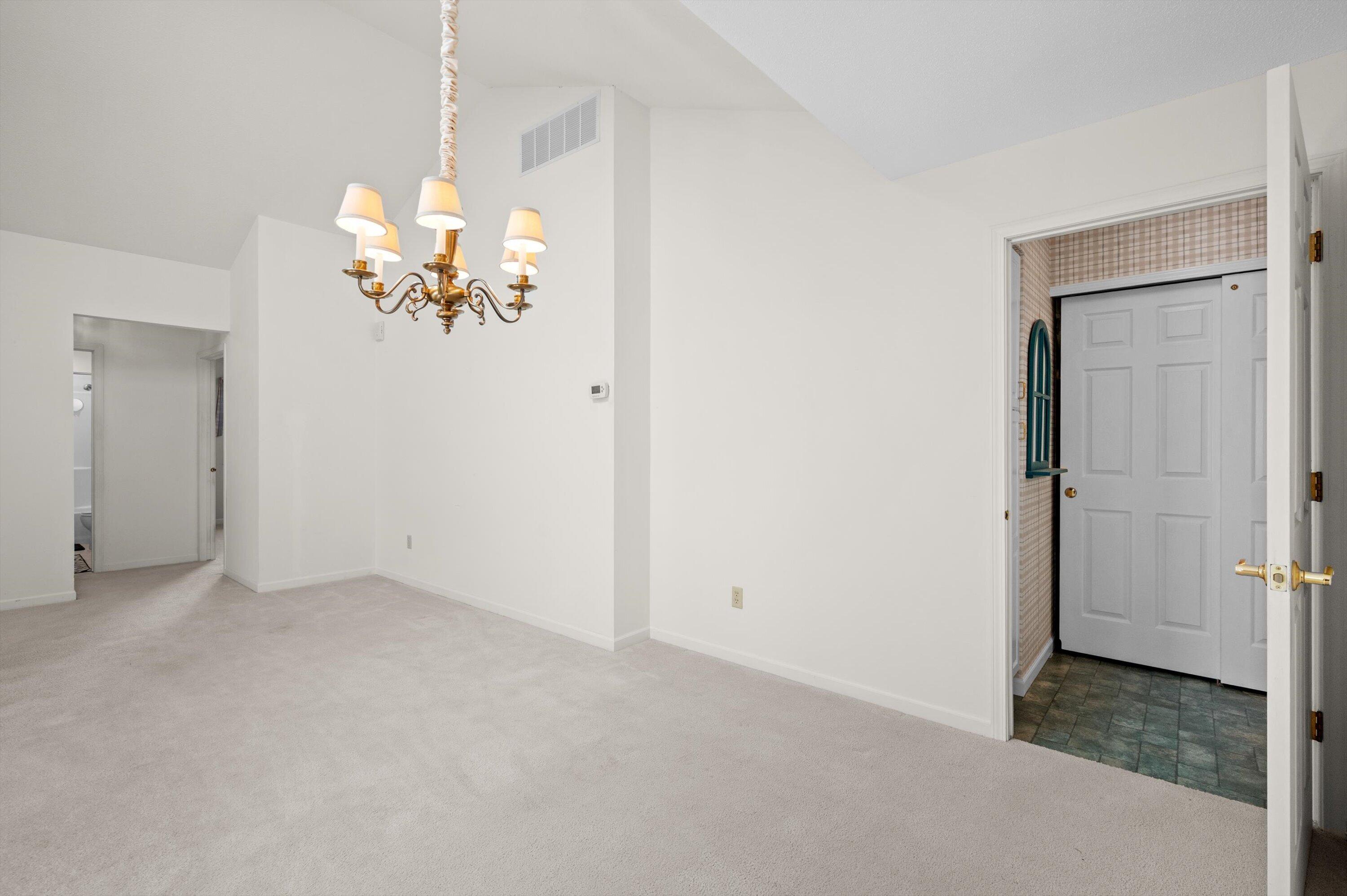 500 West Bender Road, Unit 61 Glendale, WI 53217 - Photo 8 of 36 Dining Room
