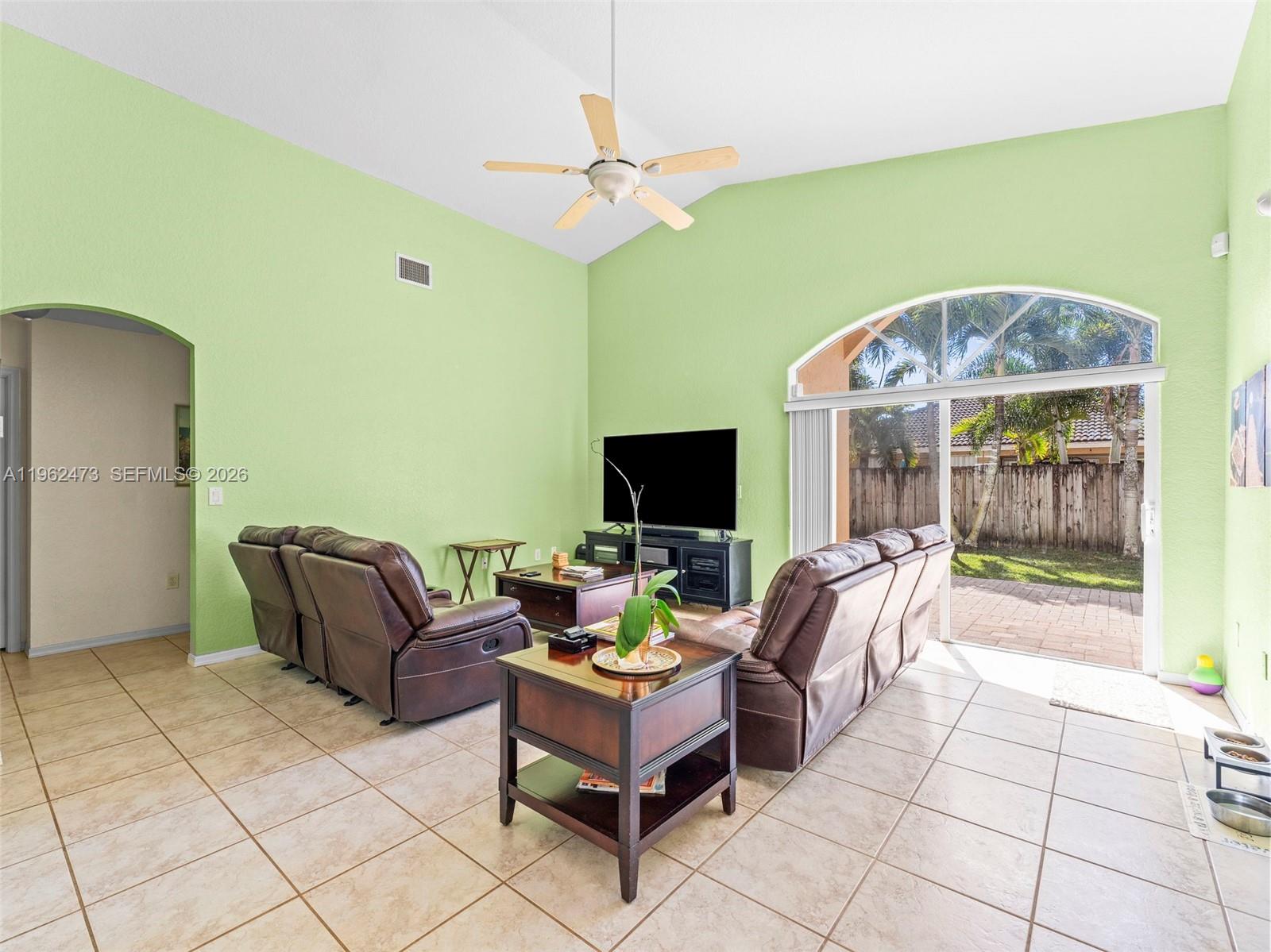 15480 Southwest 150th Street Miami, FL 33196 - Photo 13 of 33