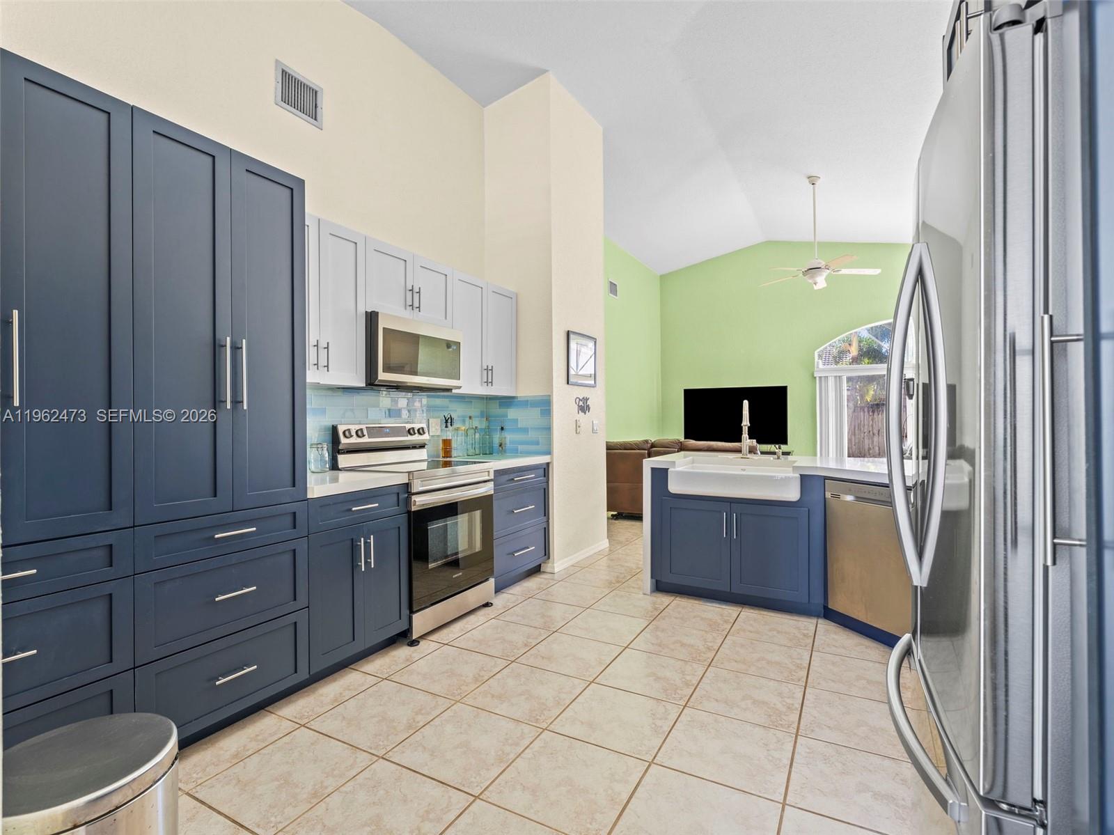 15480 Southwest 150th Street Miami, FL 33196 - Photo 4 of 33