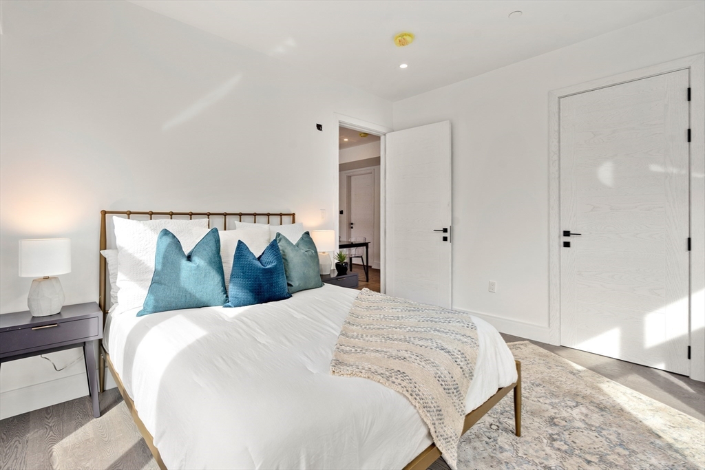 69 Walnut Street, Unit 1 Brookline, MA 02445 - Photo 9 of 19