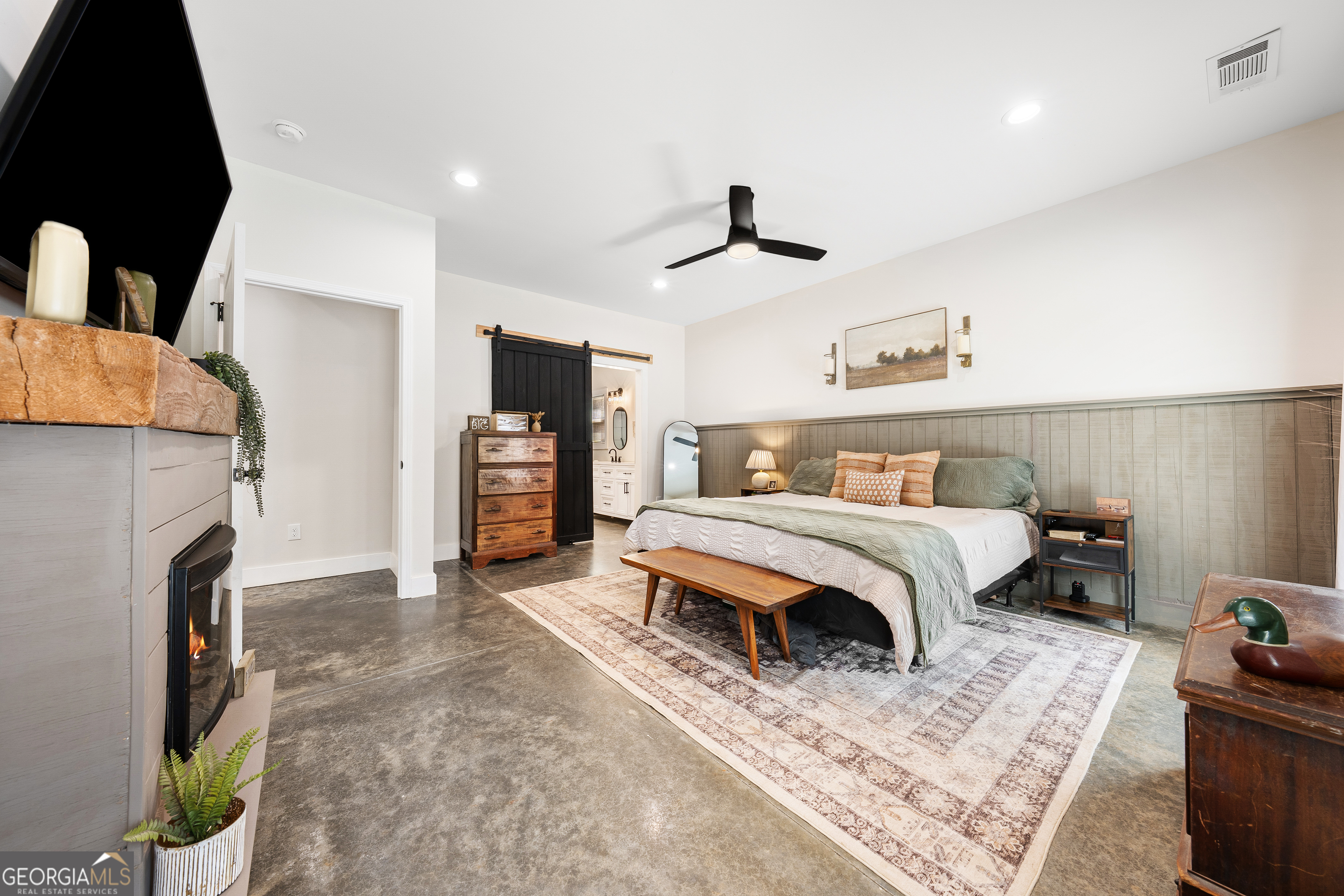 784 Center Of The World Road Canon, GA 30520 - Photo 22 of 56