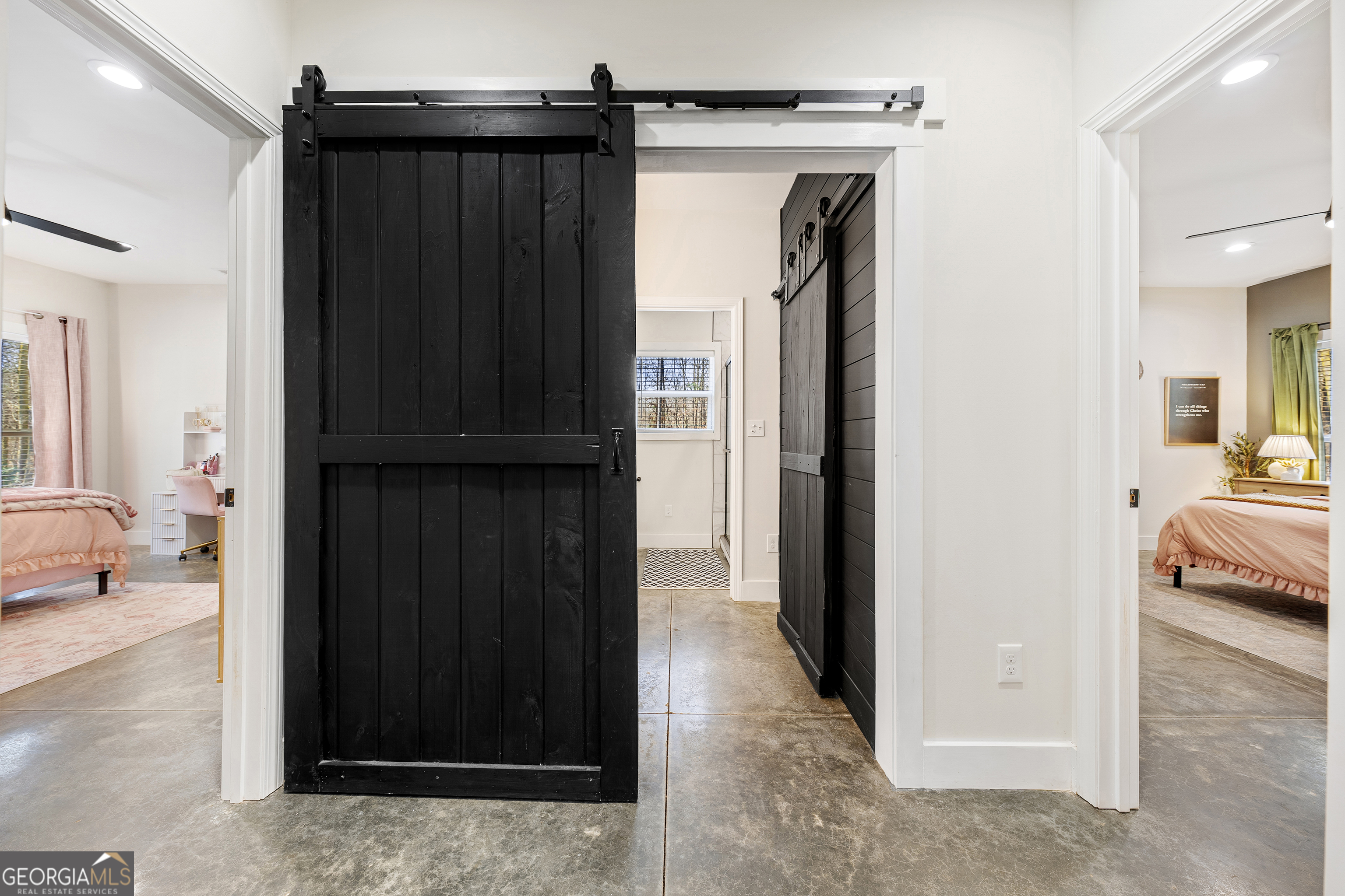 784 Center Of The World Road Canon, GA 30520 - Photo 27 of 56