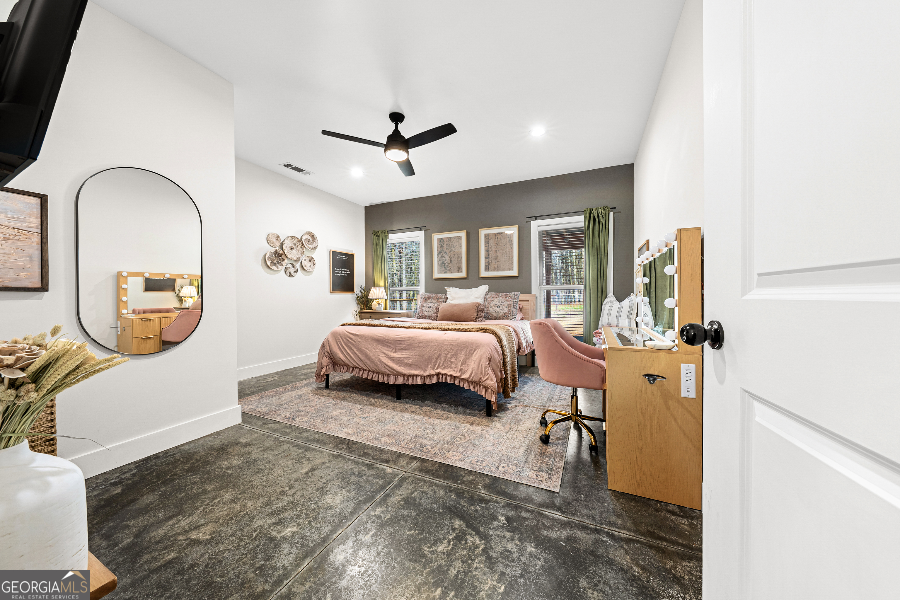 784 Center Of The World Road Canon, GA 30520 - Photo 28 of 56