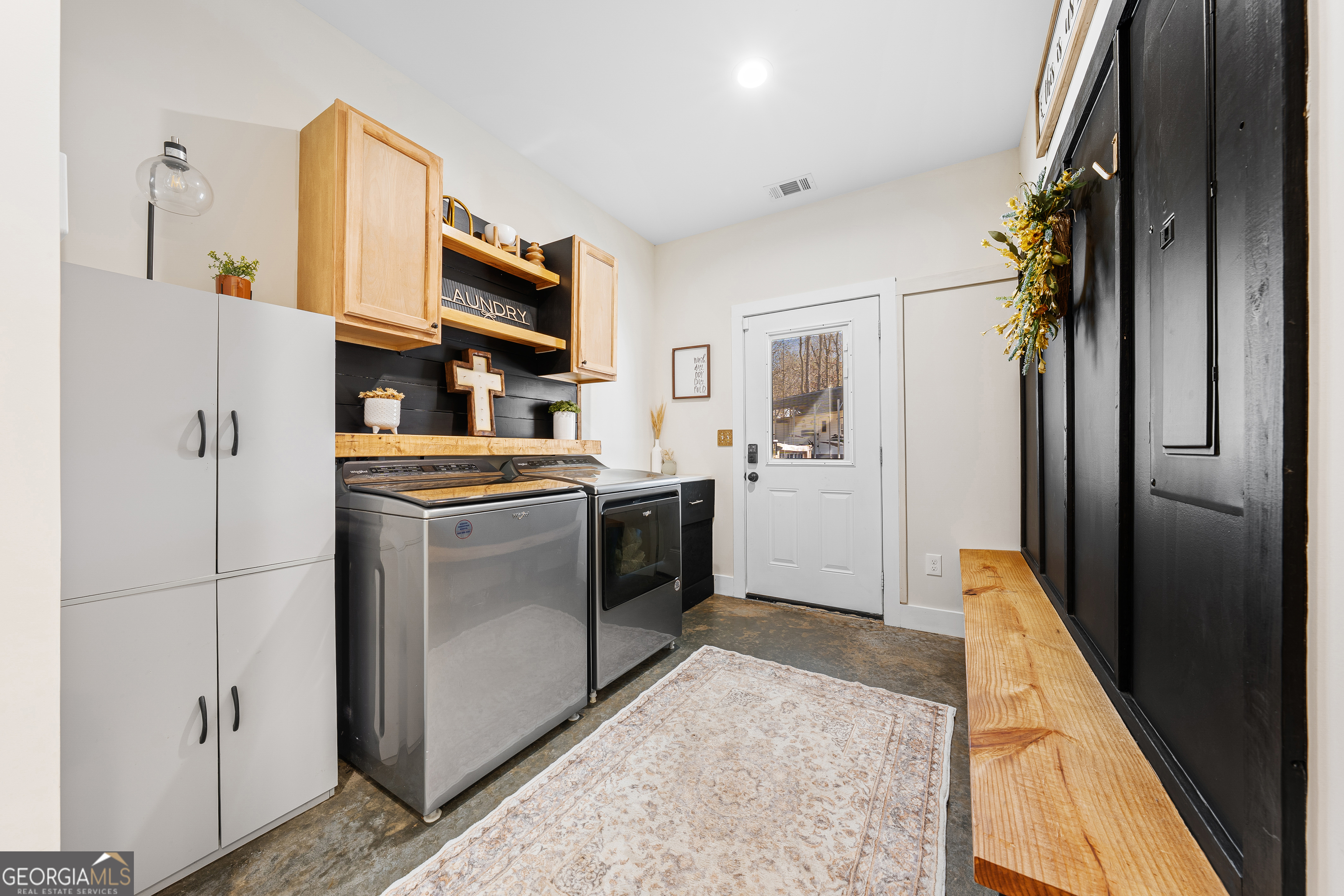 784 Center Of The World Road Canon, GA 30520 - Photo 37 of 56