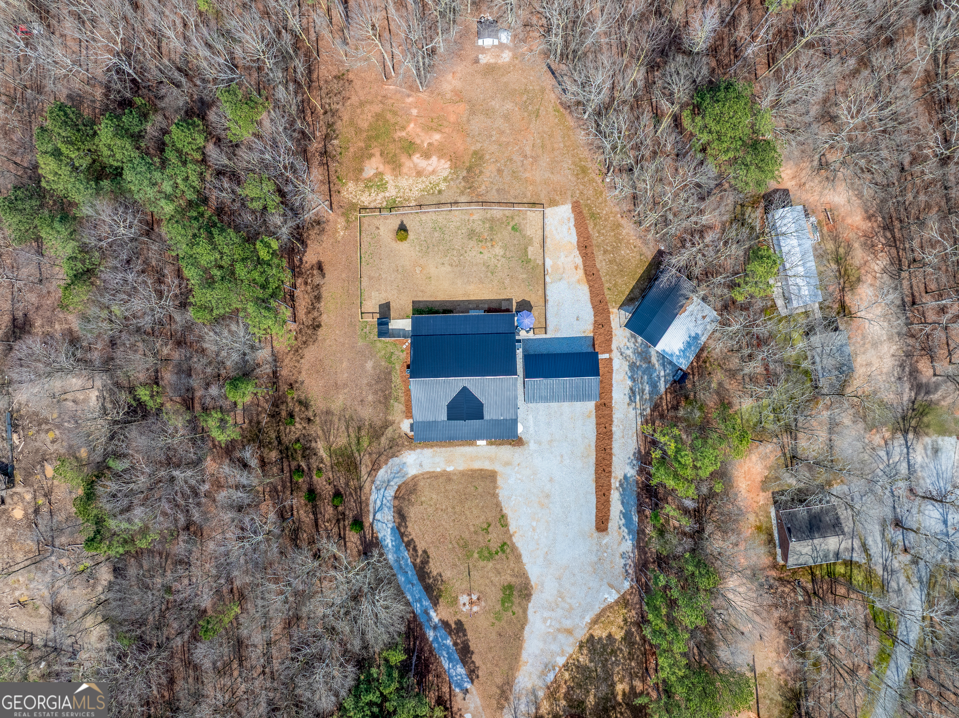 784 Center Of The World Road Canon, GA 30520 - Photo 52 of 56