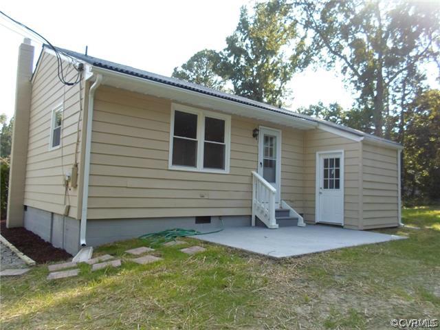 11400 Reedy Branch Road Chesterfield, VA 23838 - Photo 21 of 21 a view of a back yard of the house