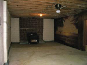 7782 Tunnelton Road Bedford, IN 47421 - Photo 8 of 9
