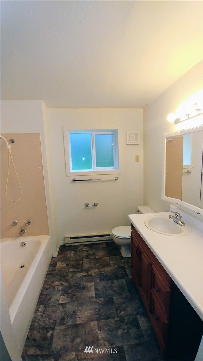 2318 Yew Street Road Bellingham, WA 98229 - Photo 8 of 15 Gallery Image 8