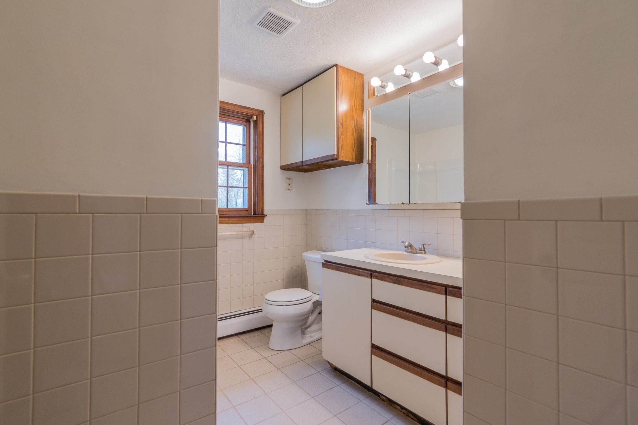 49 Farmer Road Hooksett, NH 03106 - Photo 23 of 40
