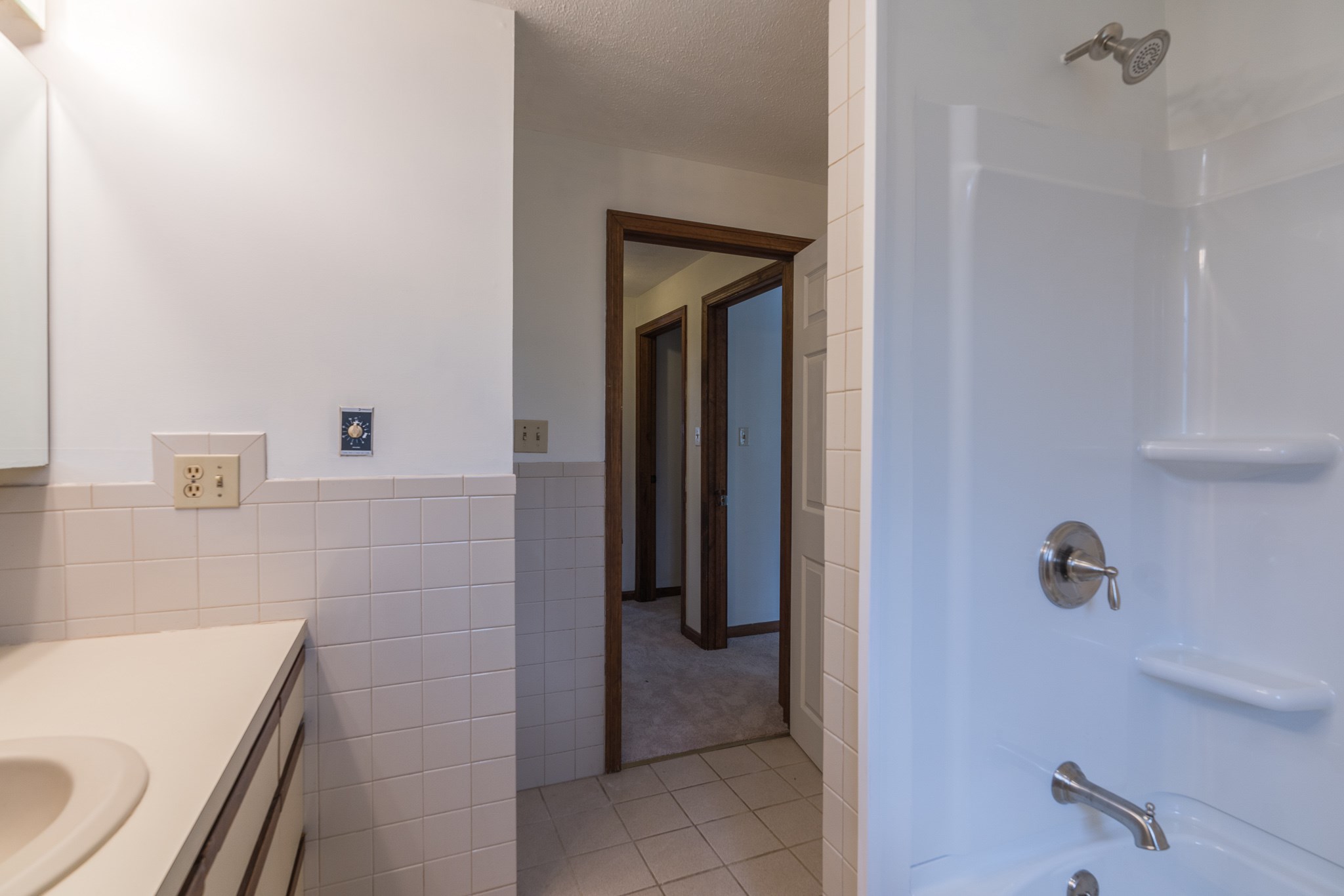 49 Farmer Road Hooksett, NH 03106 - Photo 24 of 40