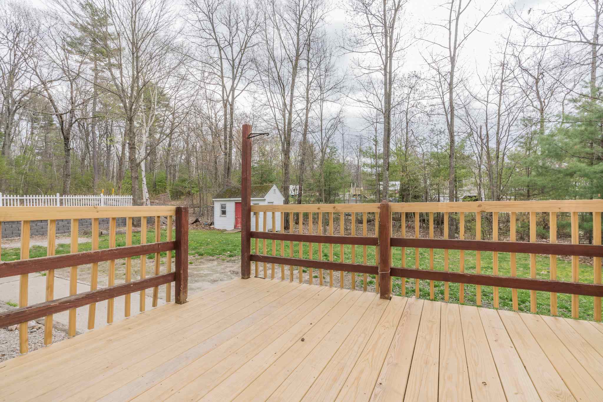 49 Farmer Road Hooksett, NH 03106 - Photo 5 of 40