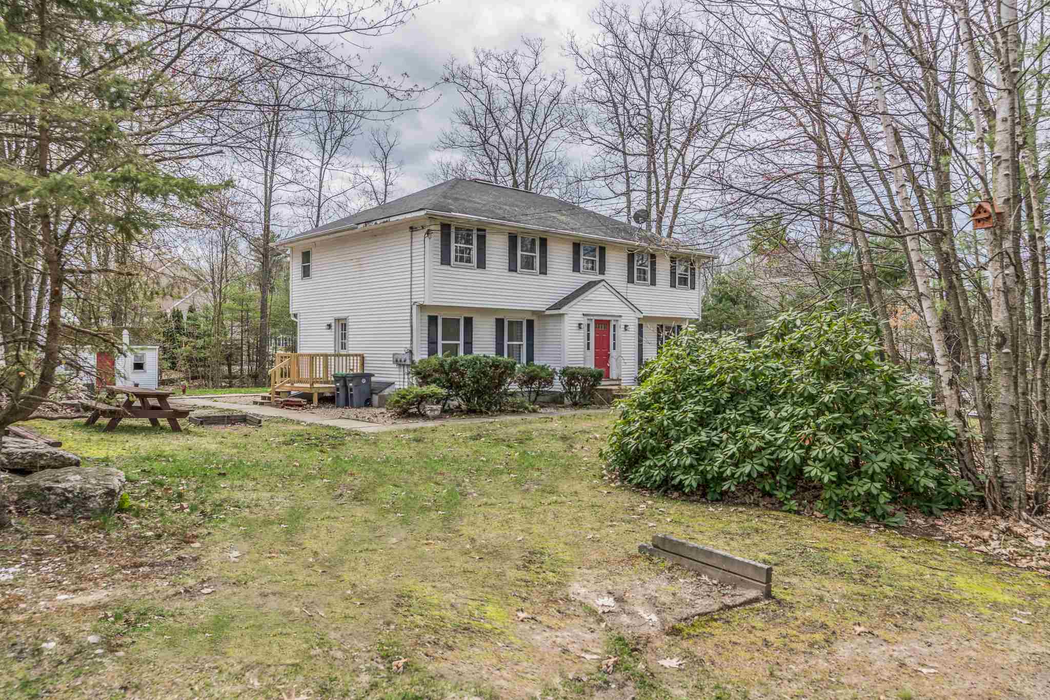 49 Farmer Road Hooksett, NH 03106 - Photo 8 of 40