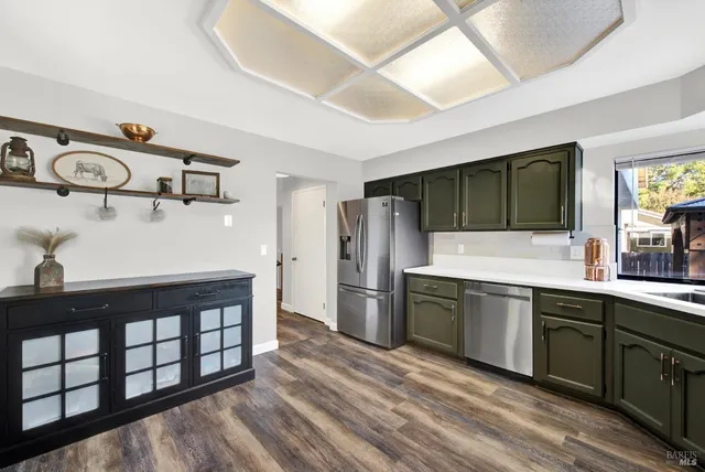 $738,500 | 406 Stonecastle Way, Vacaville, CA 95687