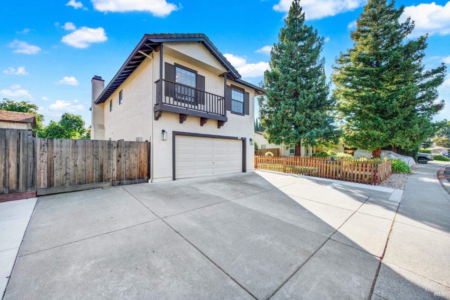 406 Stonecastle Way Vacaville, CA 95687 - Photo 2 of 45