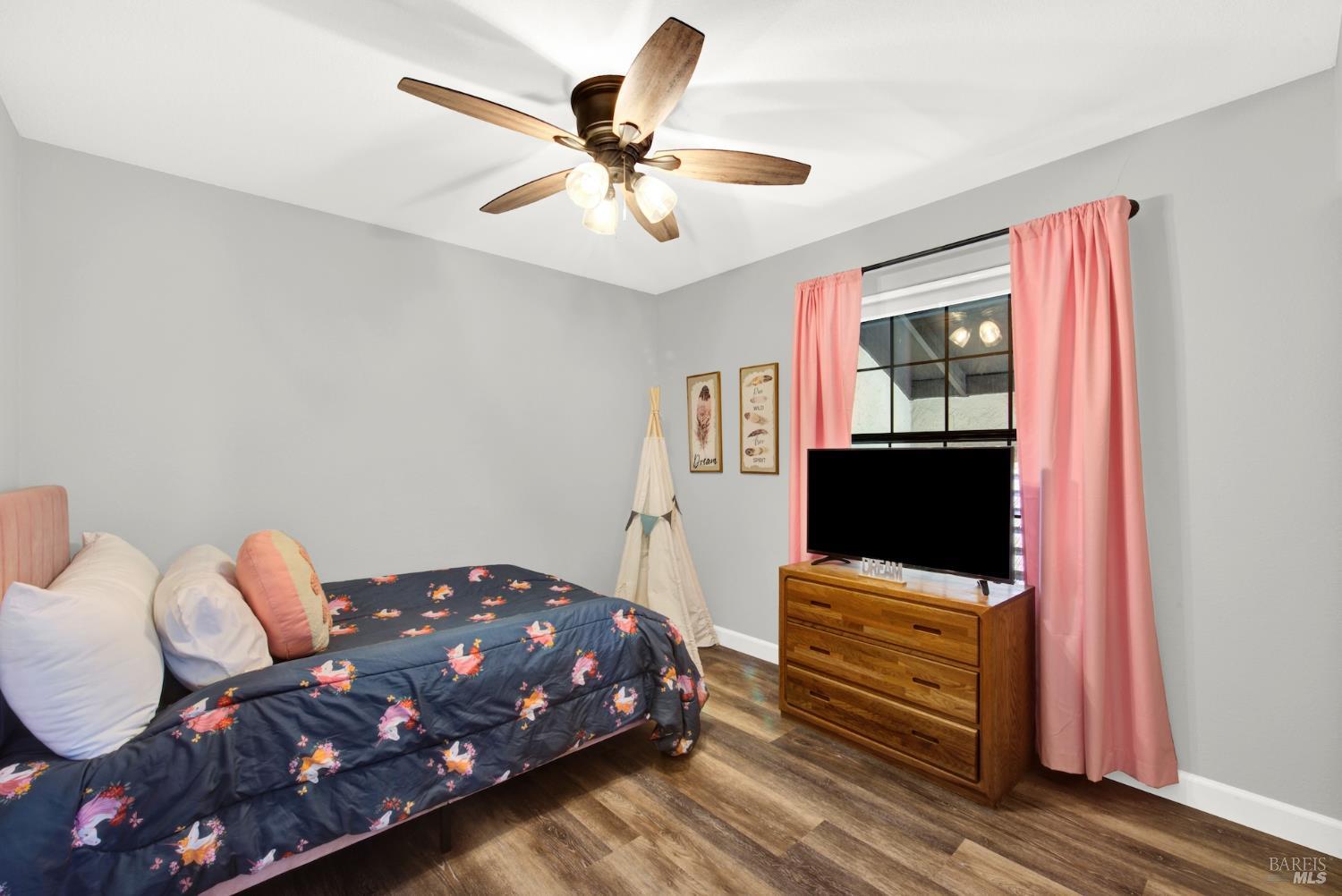 406 Stonecastle Way Vacaville, CA 95687 - Photo 22 of 45