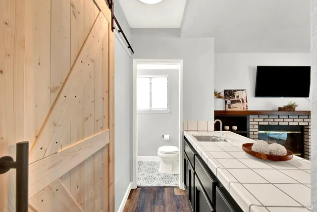 $738,500 | 406 Stonecastle Way, Vacaville, CA 95687