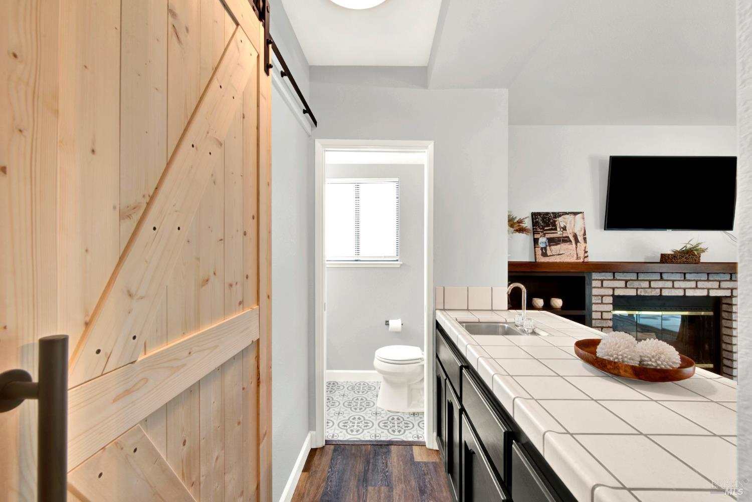 406 Stonecastle Way Vacaville, CA 95687 - Photo 35 of 45