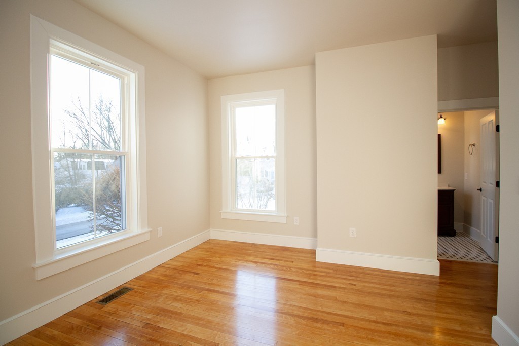 32 North Prospect Street, Unit 1 Amherst, MA 01002 - Photo 25 of 37 Gallery Image 25