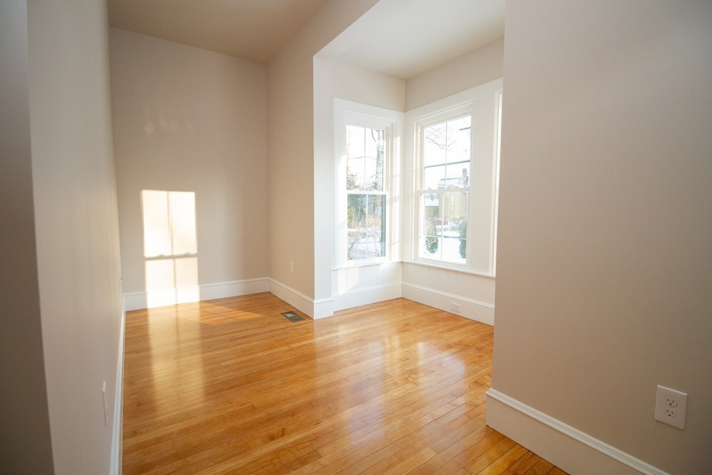 32 North Prospect Street, Unit 1 Amherst, MA 01002 - Photo 28 of 37 Gallery Image 28