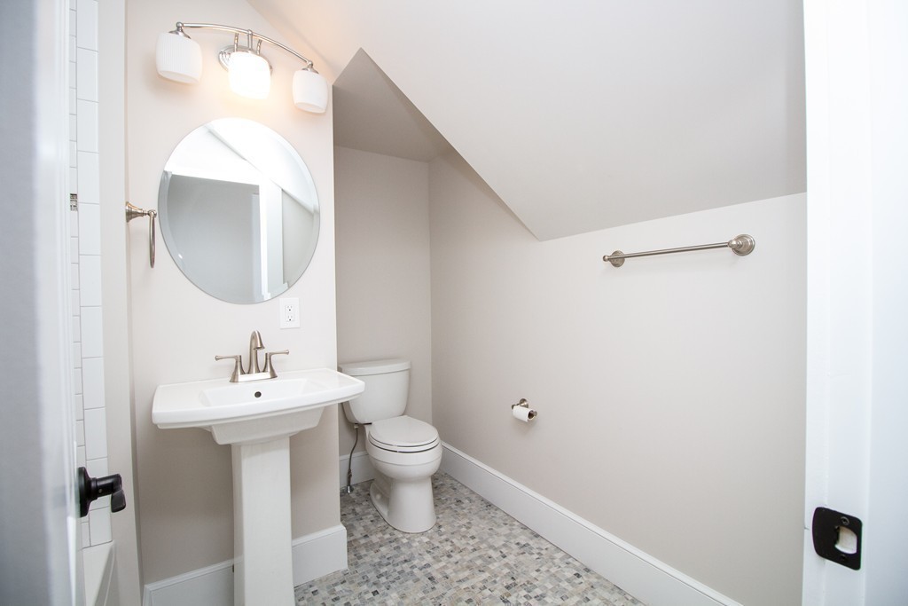 32 North Prospect Street, Unit 1 Amherst, MA 01002 - Photo 33 of 37 Gallery Image 33