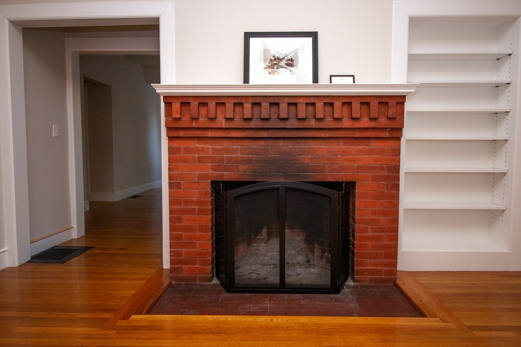 32 North Prospect Street, Unit 1 Amherst, MA 01002 - Photo 7 of 37 Gallery Image 7