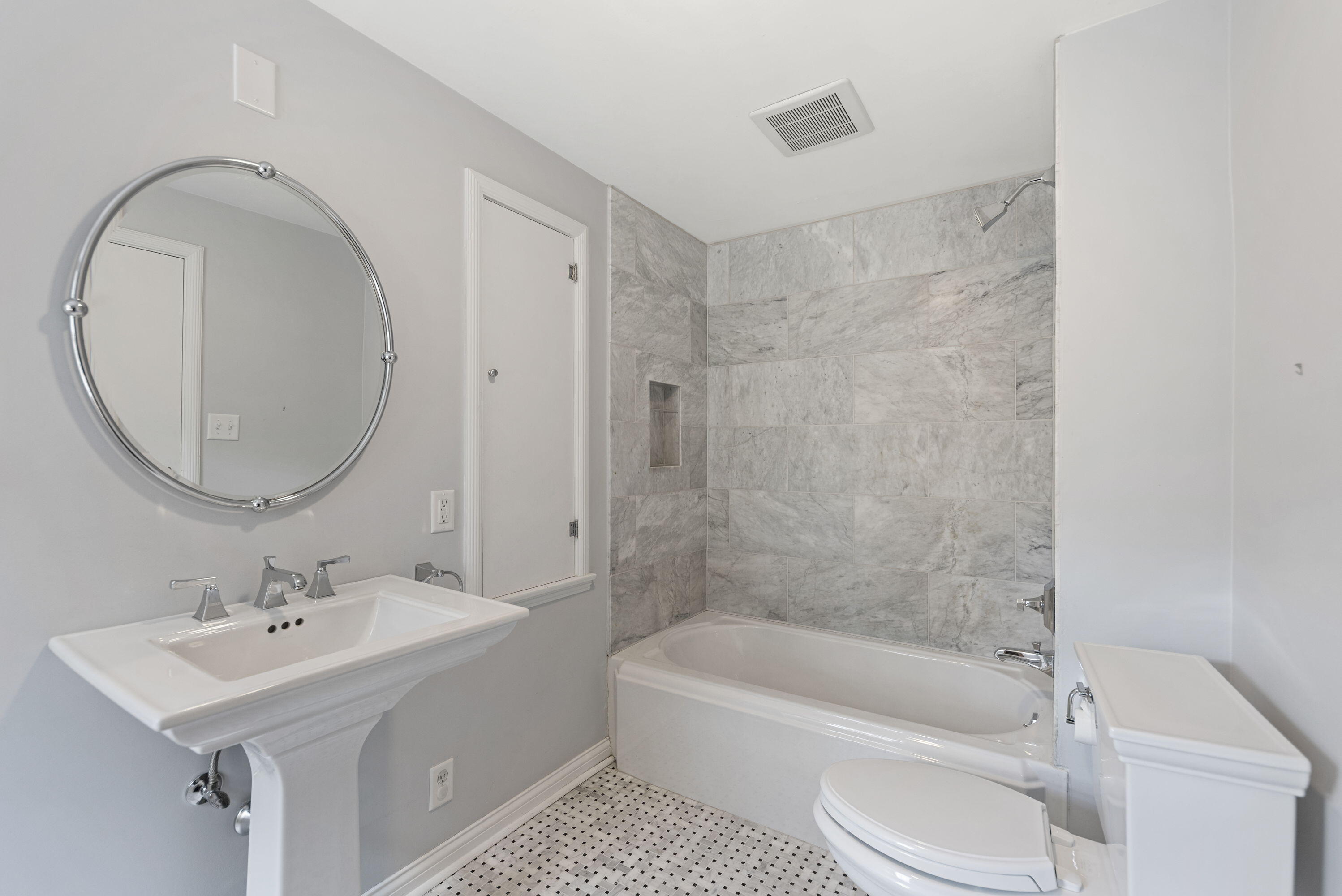1565 Miami Road Benton Harbor, MI 49022 - Photo 26 of 37 6_DavidYeeDDP_3649