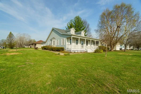 $285,000 | 631 St David Street, St. James, MO 65559