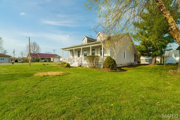 $285,000 | 631 St David Street, St. James, MO 65559