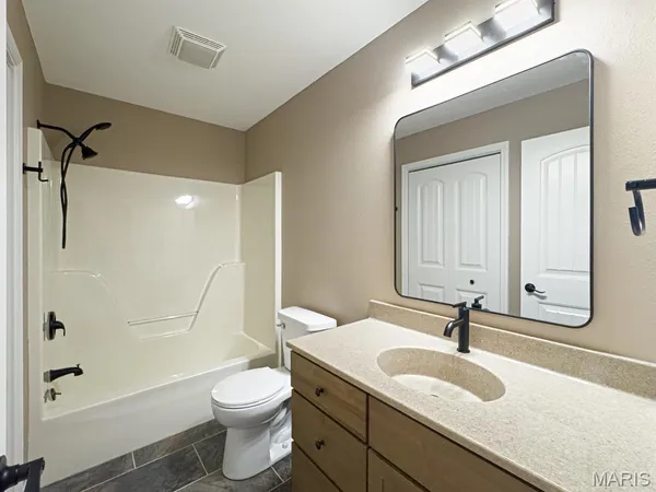 $285,000 | 631 St David Street, St. James, MO 65559