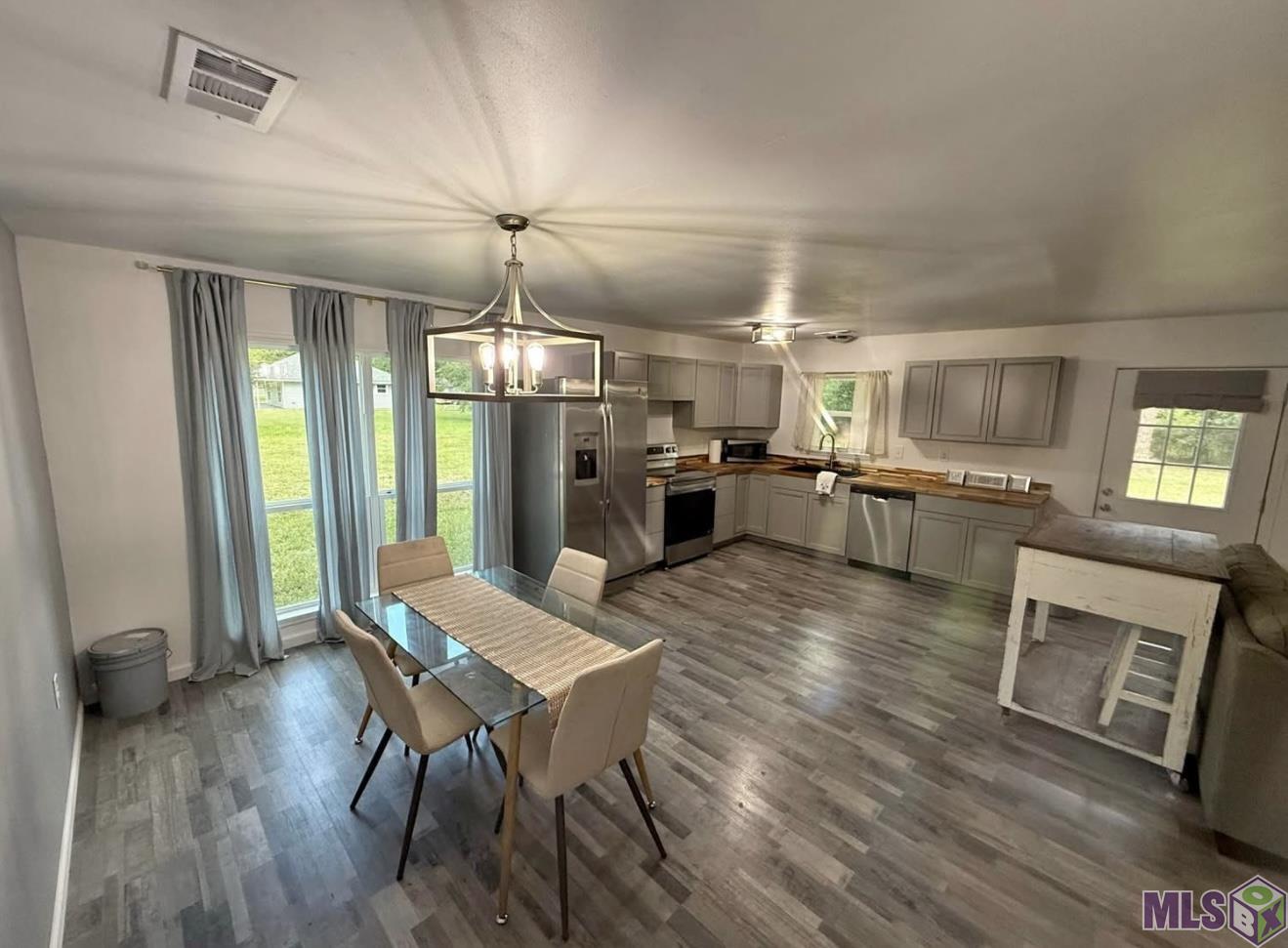 17564 Jack Vaughn Road Livingston, LA 70754 - Photo 2 of 21