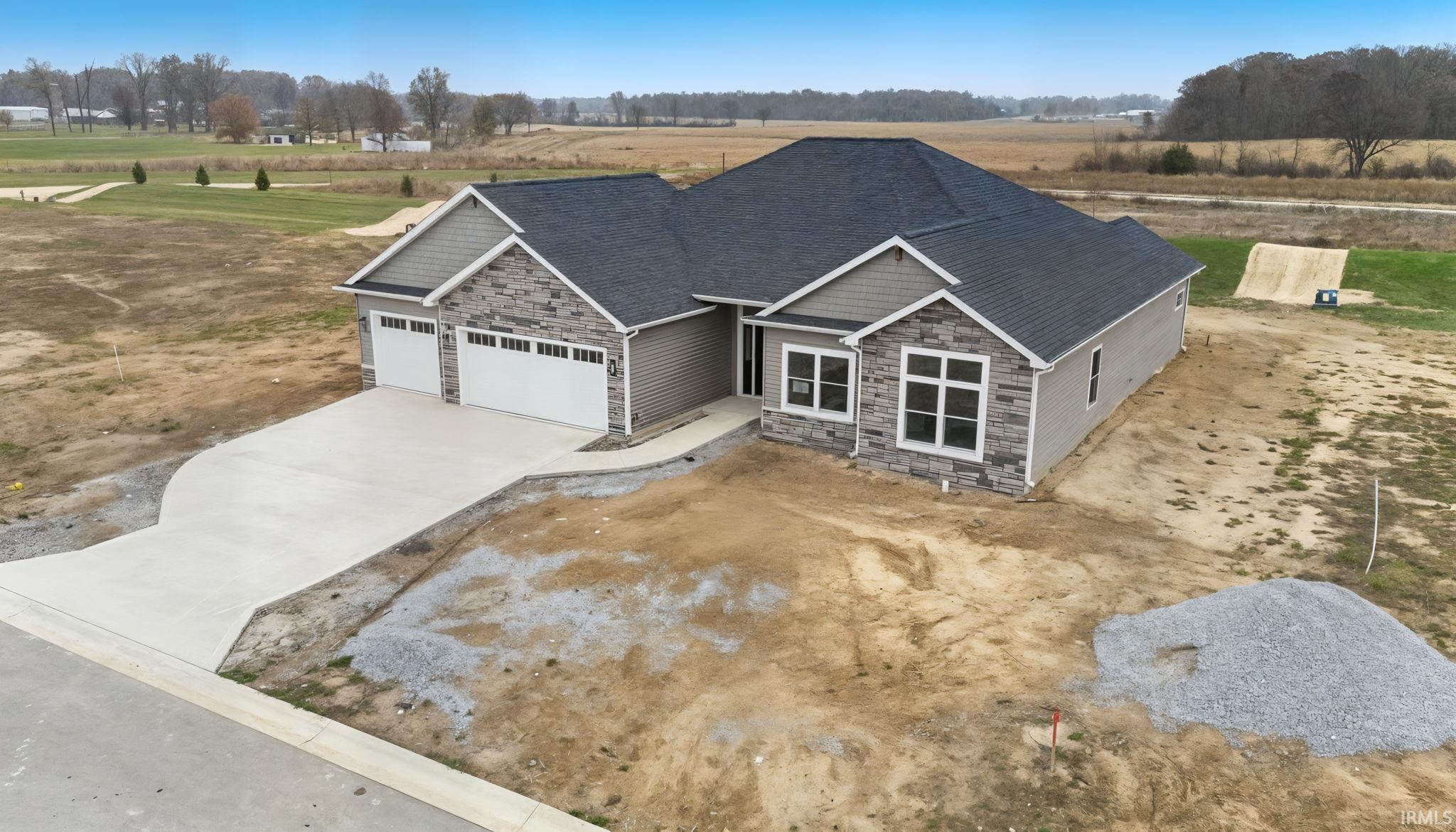2818 Mellow Court Fort Wayne, IN 46818 - Photo 3 of 31
