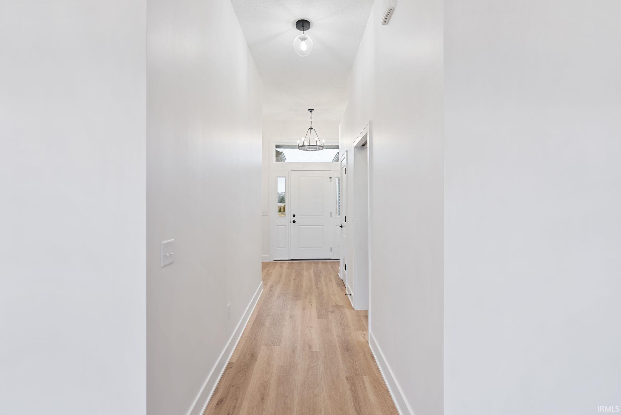 2818 Mellow Court Fort Wayne, IN 46818 - Photo 4 of 31