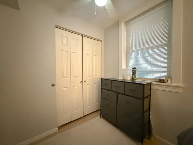 $1,800 | 3441 North Oakley Avenue, Unit G, Chicago, IL 60618